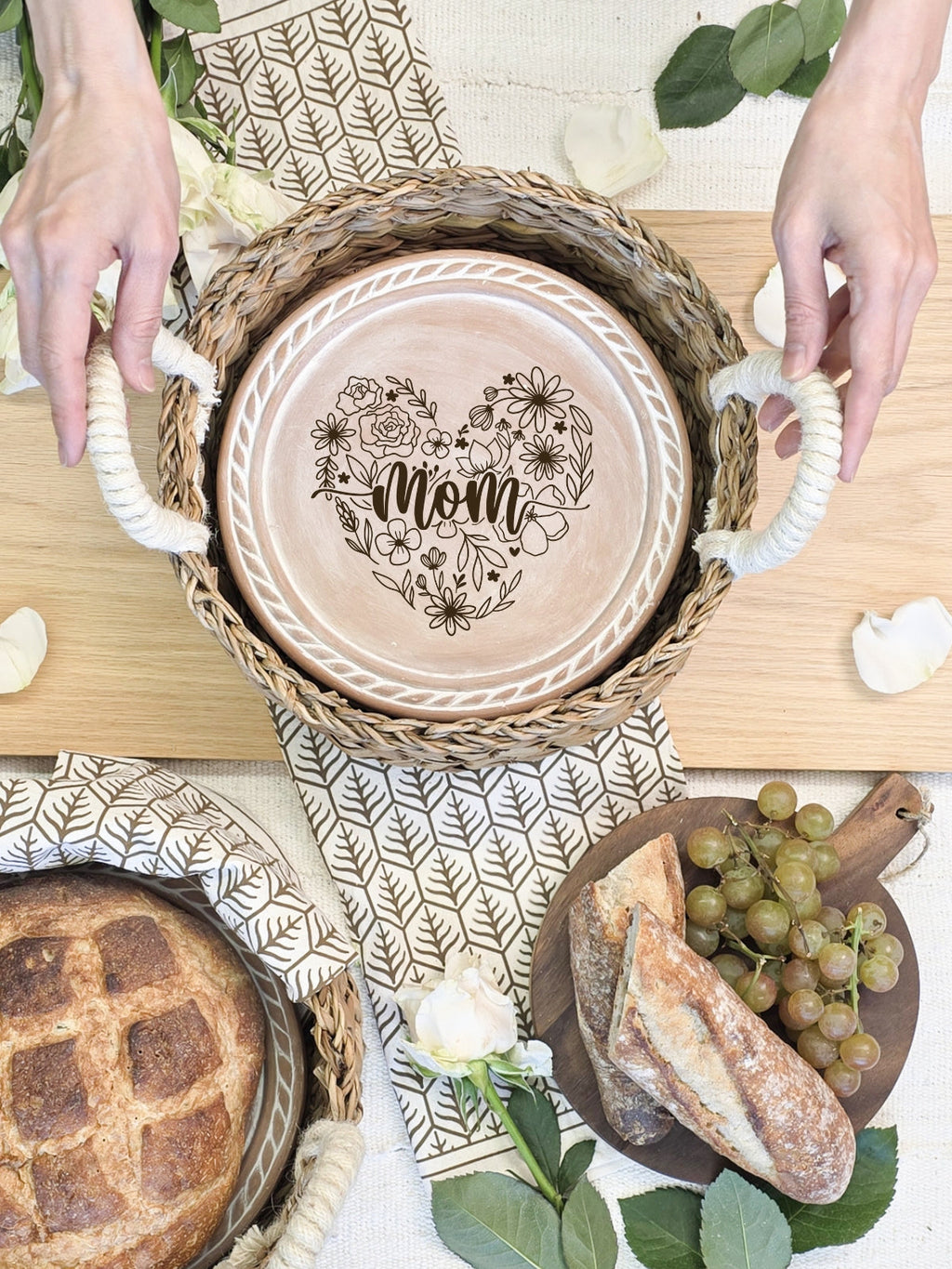 Bread Warmer & Basket Gift Set with Tea Towel - Mom Round